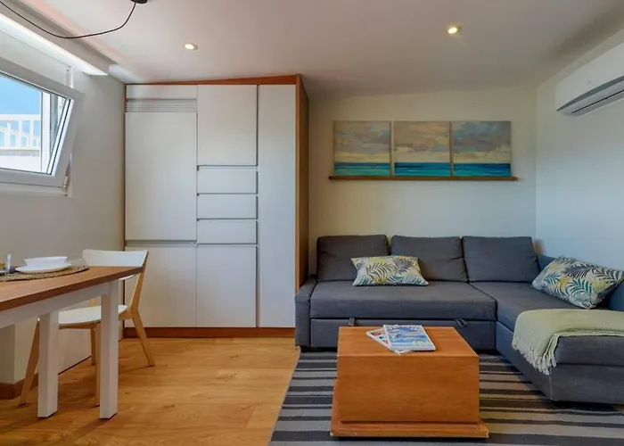 Apartament Orzan 2 By Thebluewaveapartments Com *